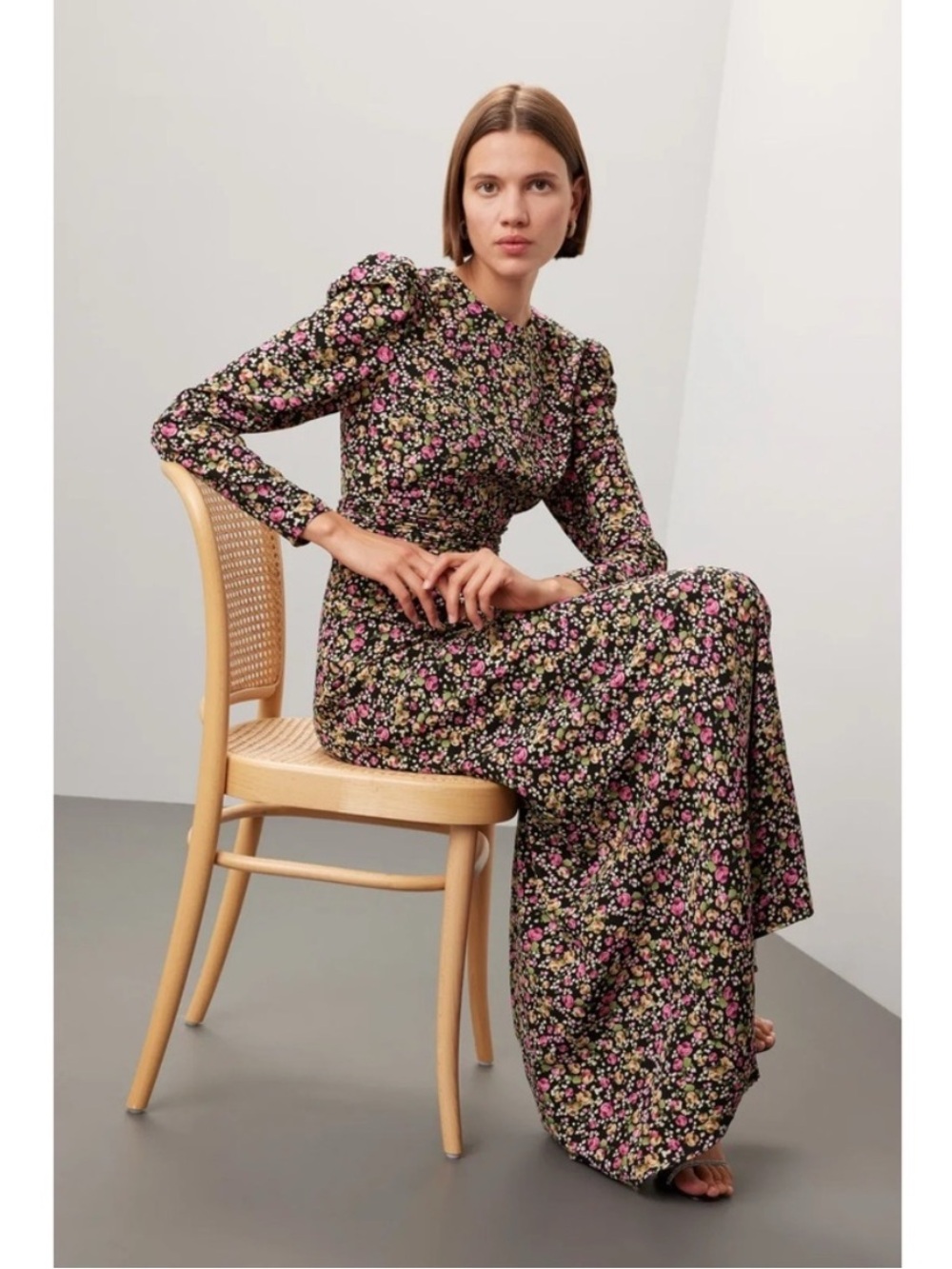Mac Duggal Floral Puff-Sleeve Maxi Dress in Black and Pink